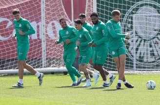 Bruno Fuchs ainda é dúvida no Palmeiras –