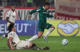 Vitor Roque foi destaque da goleada do Palmeiras contra o Universitario –