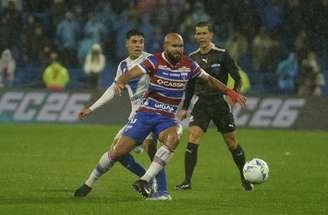 Carrizo comemora o primeiro gol da vitória sobre o Fortaleza –