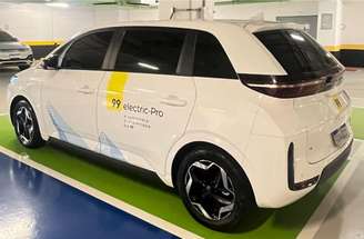 99 lidera a transição energética no Brasil com mais de 19 mil carros elétricos e 3000 motos elétricas, parcerias estratégicas e investimentos em infraestrutura de recarga