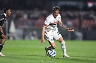 Enzo Díaz sofreu um trauma, mas deve estar apto para o duelo contra a LDU –
