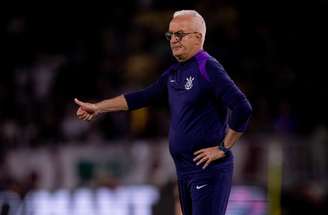 Corinthians mostra evolução com Dorival Júnior –