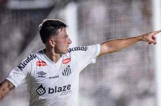 Barreal tem futuro indefinido no Santos –