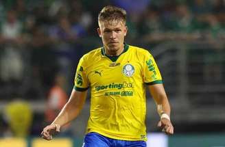 Gustavo Gómez mostra ferimento no olho após partida contra o River Plate –