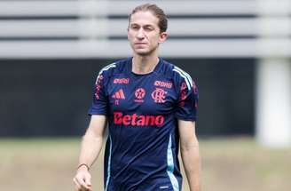 Danilo deve voltar à escalação inicial do Flamengo –