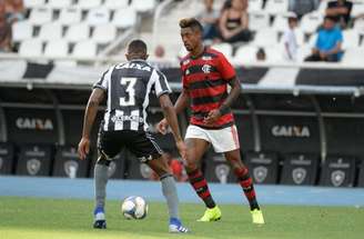 Botafogo tem poucas vitórias sobre o Flamengo em seu estádio –