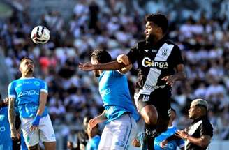 Ponte Preta luta e vence o Londrina. Assim é, finalmente, campeã.