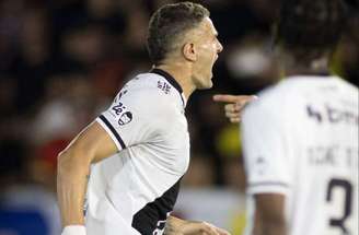 Vegetti comandou a vitória do Vasco sobre o Bragantino –