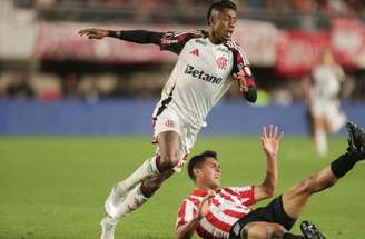 Bruno Henrique em ação pelo Flamengo –