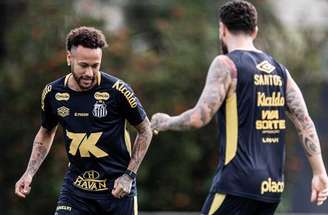 Neymar voltou a atuar na partida contra o Fortaleza –