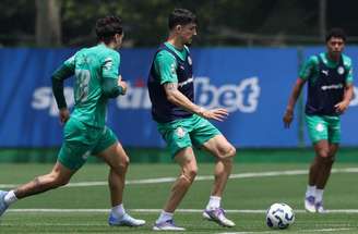 Gustavo Gómez pode se juntar a Vitor Roque como desfalque no Verdão –