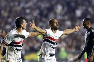 Vila Belmiro será a casa do São Paulo nesta reta final de Brasileiro –