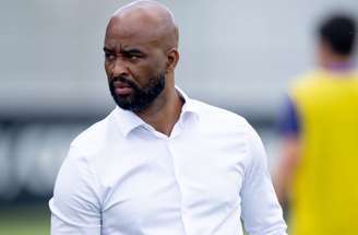 Fabinho Soldado está cada vez mais pressionado no Corinthians –