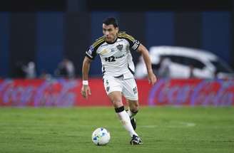 O jovem Iván Román também foi convocado por sua seleção –