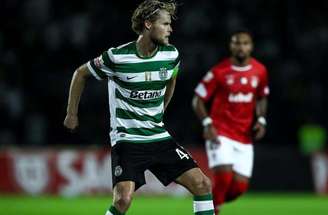 Com gol polêmico, Sporting vence o Santa Clara no fim –