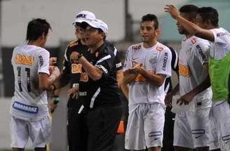 Treinador considera Neymar um dos melhores do mundo –