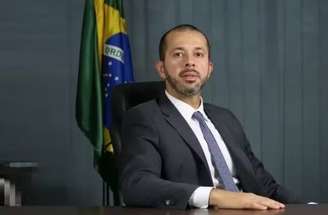 Pedrinho tem se cercado por agentes políticos importantes em sua gestão. Fotos: Matheus Lima/Vasco