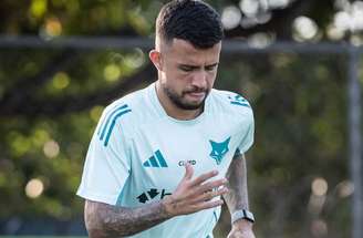 Volante deve ficar de fora da primeira partida após a Data Fifa –