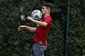 Oscar não se recorda de ter passado mal no CT da Barra Funda –