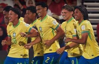 Brasil, mesmo com um a menos, conseguiu avançar nos pênaltis –