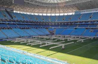Grêmio investiu em sistema de iluminação suplementar na Arena – FOTO: ANGELO PIERETTI/GRÊMIO FBPA