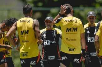 Atlético vai treinar no Estádio do Libertad –