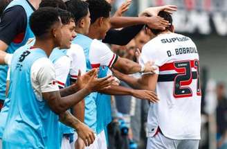 Bobadilla marcou o primeiro gol da vitória do São Paulo – Divulgação/São Paulo