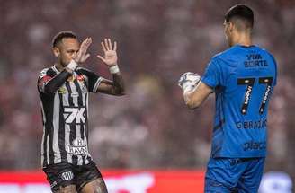 Santos não fica sem ser vazado, fora de casa, desde o duelo contra o Vitória, no Barradão –