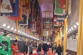 Fifa monta o banner na entrada do Kennedy Center –