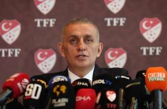 - Reprodução / Instagram - Legenda: Ibrahim Haciosmanoglu, presidente da Federação Turca de Futebol