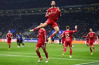 Konaté marca gol anulado do Liverpool no primeiro tempo –