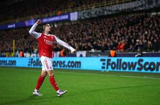 Madueke marcou duas vezes na vitória do Arsenal –