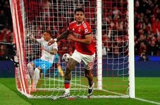 Richard Ríos foi o dono do jogo, com um gol e uma assistência para dar a vitória ao Benfica.