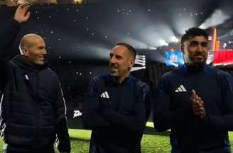 Instagram de Payet segue com foto de São Januário –