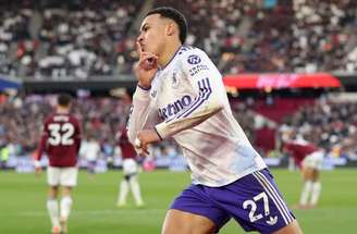 Confrnto entre West Ham e Aston Villa tem emoção e cinco gols –