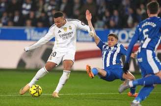 Real e Alavés fazem jogo equilibrado. No fim, os Merengues venceram.