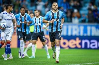 LUCAS UEBEL/GREMIO - Legenda: Braithwaite tem contrato com o Grêmio até julho de 2027
