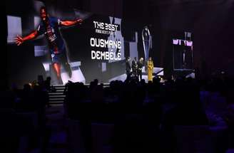 Atacante do PSG consegue feito pelo PSG –