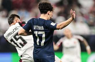 Kvaratskhelia marcou o gol do PSG no tempo normal; Flamengo ficou no quase –