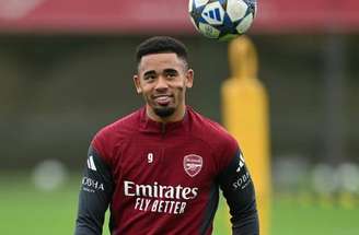 Gabriel Jesus faz oração no fim da partida entre Brugge e Arsenal, pela fase de liga da Champions –