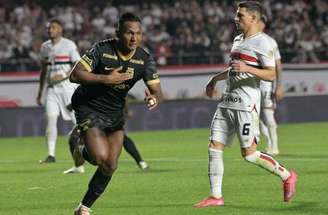 Alfredo Morelos defendeu o Atlético Nacional, da Colômbia, por empréstimo em 2025 –