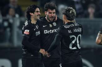 Vitória de Guimarães e Sporting mediram forças nesta terça-feira, pelo Campeonato Português –