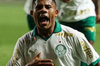 Gilberto chegou a ser relacionado em jogos de times principais, mas não atuou –