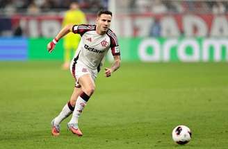 Saúl durante treinamento pelo Flamengo –