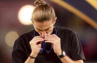 Pereira, do Flamengo, disputa com Fuchs, do Palmeiras. Cariocas levaram a melhor –