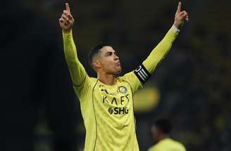 Cristiano Ronaldo marcou um tento de letra neste sábado (27) –