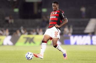 Evertton Araújo não foi titular absoluto no Flamengo –