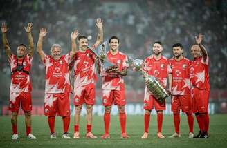 Petkovic, ídolo do Fla no início dos anos 2000, marca para o Time Branco –