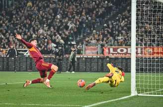 Atacante Ferguson deixou o dele na vitória da Roma sobre o Genoa –