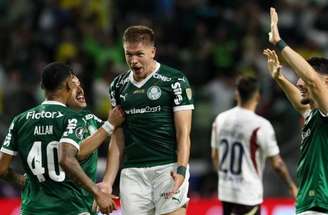 Piquerez segue dono absoluto da lateral-esquerda do Palmeiras –
